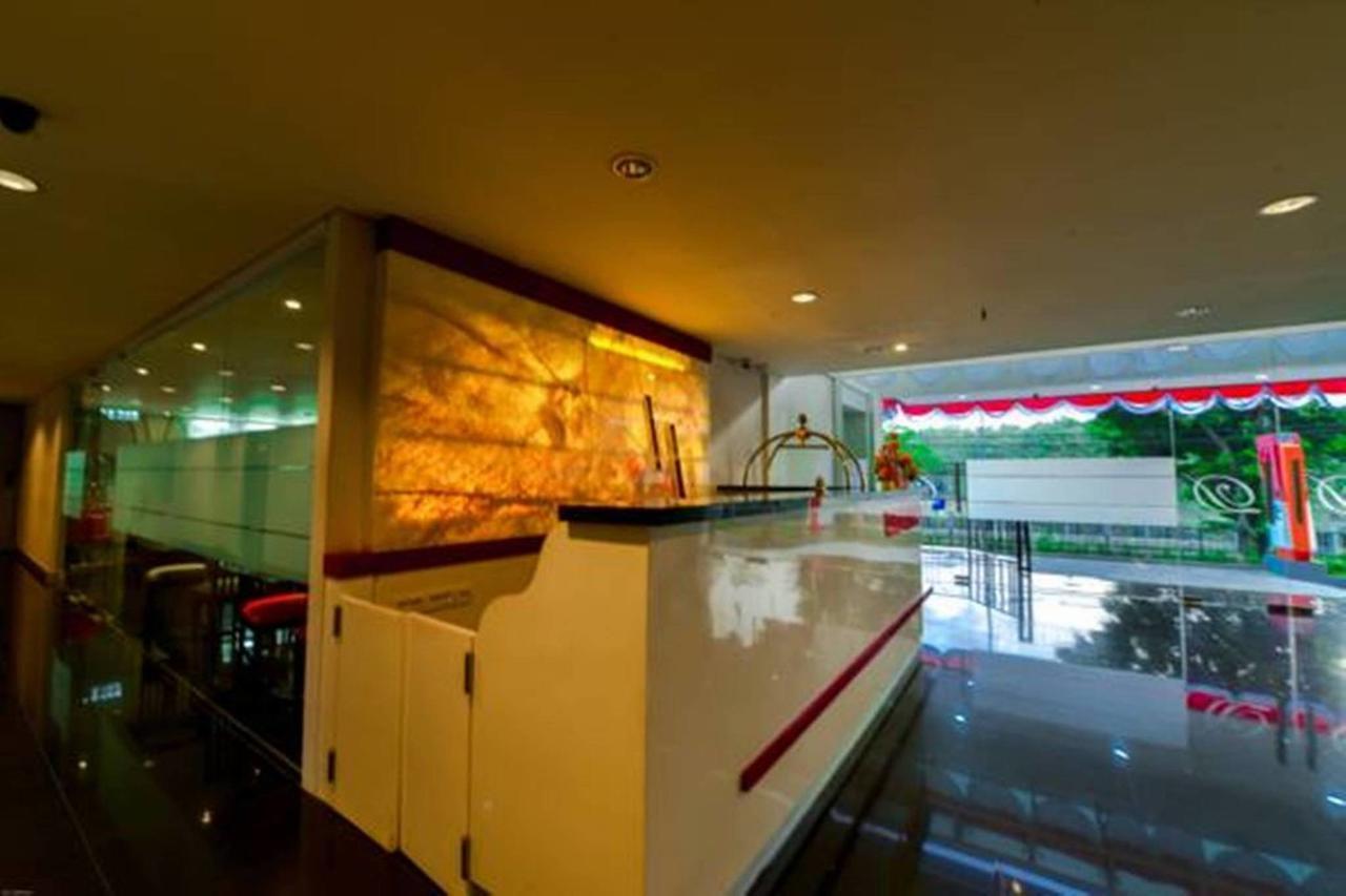 D'Hotel ג'קרטה מראה חיצוני תמונה
