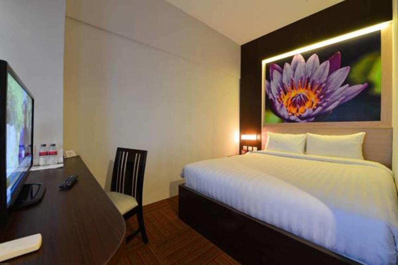 D'Hotel ג'קרטה מראה חיצוני תמונה