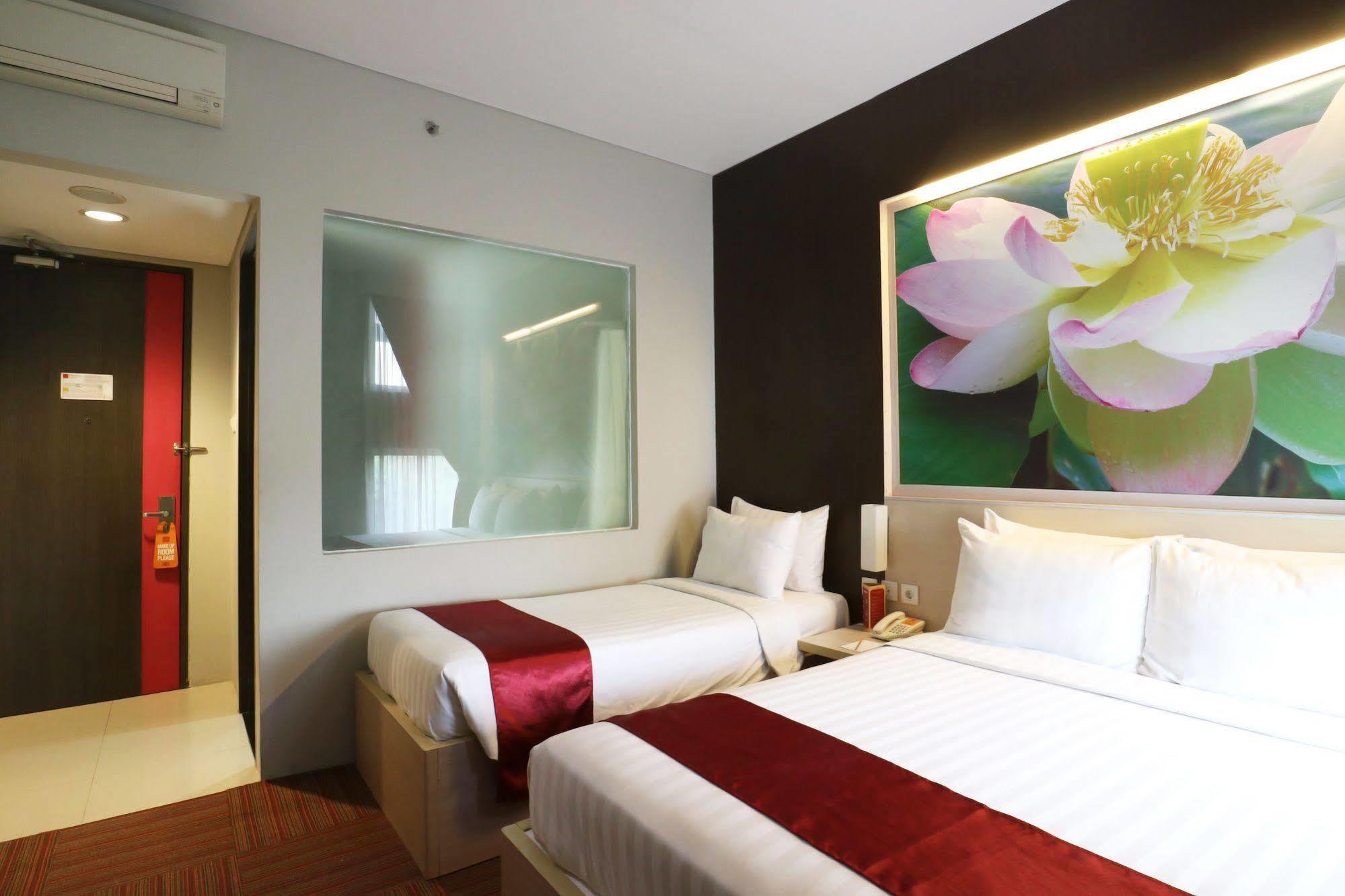 D'Hotel ג'קרטה מראה חיצוני תמונה