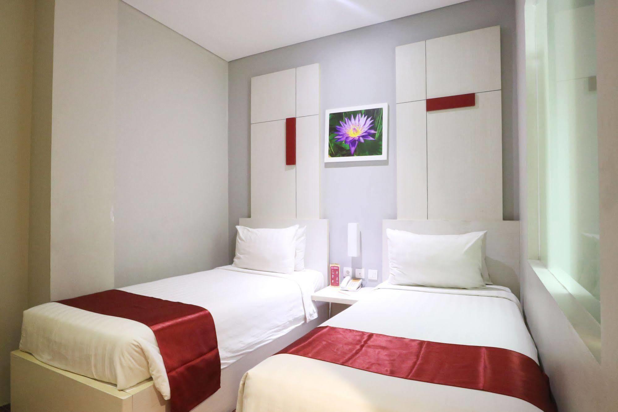 D'Hotel ג'קרטה מראה חיצוני תמונה