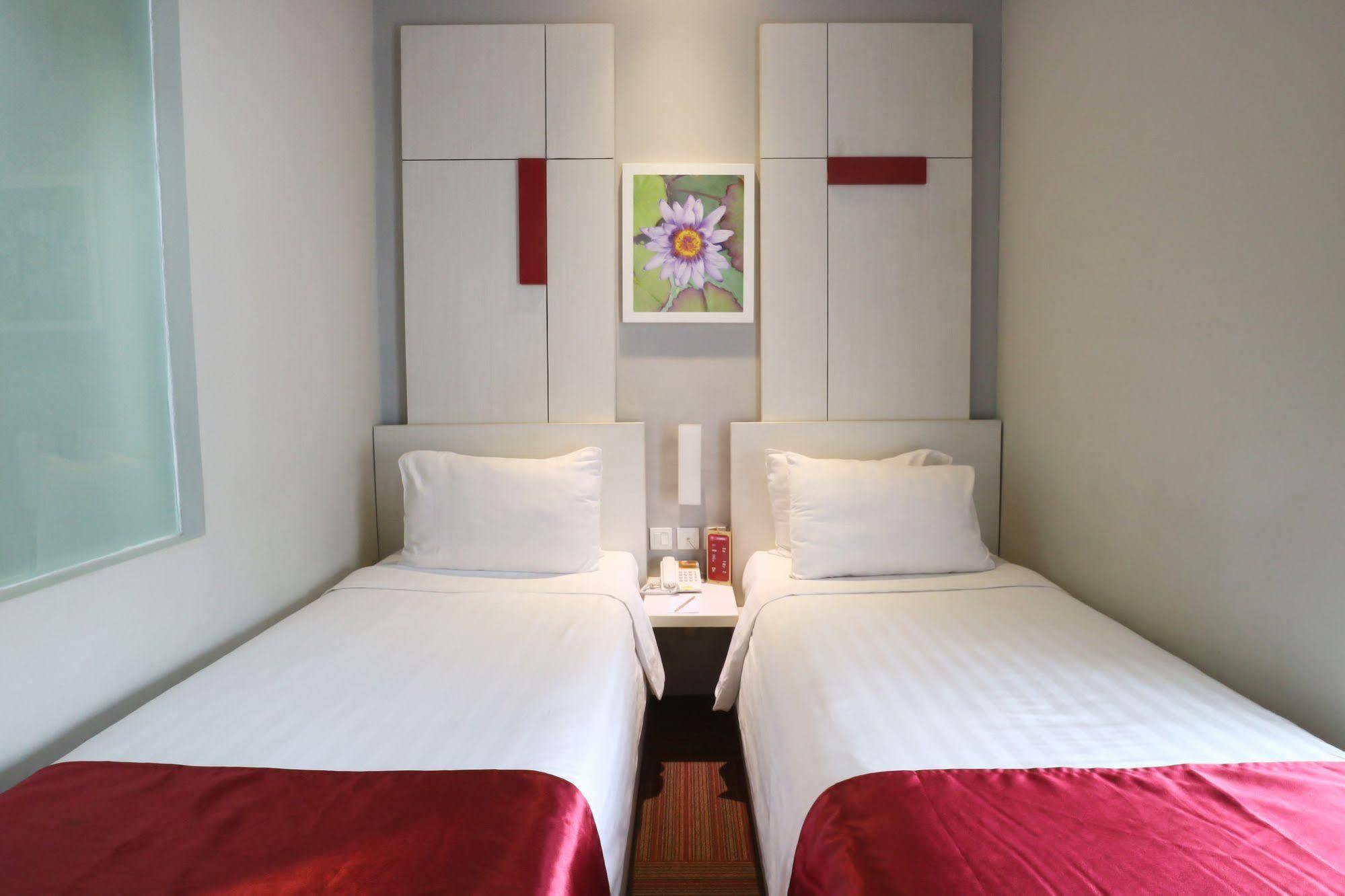 D'Hotel ג'קרטה מראה חיצוני תמונה