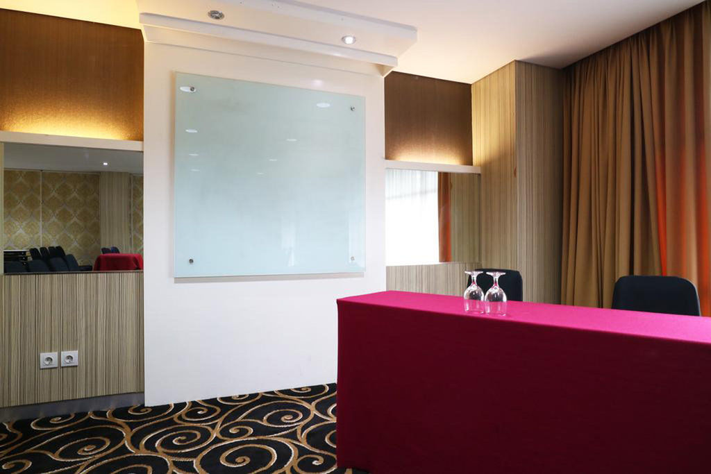 D'Hotel ג'קרטה מראה חיצוני תמונה