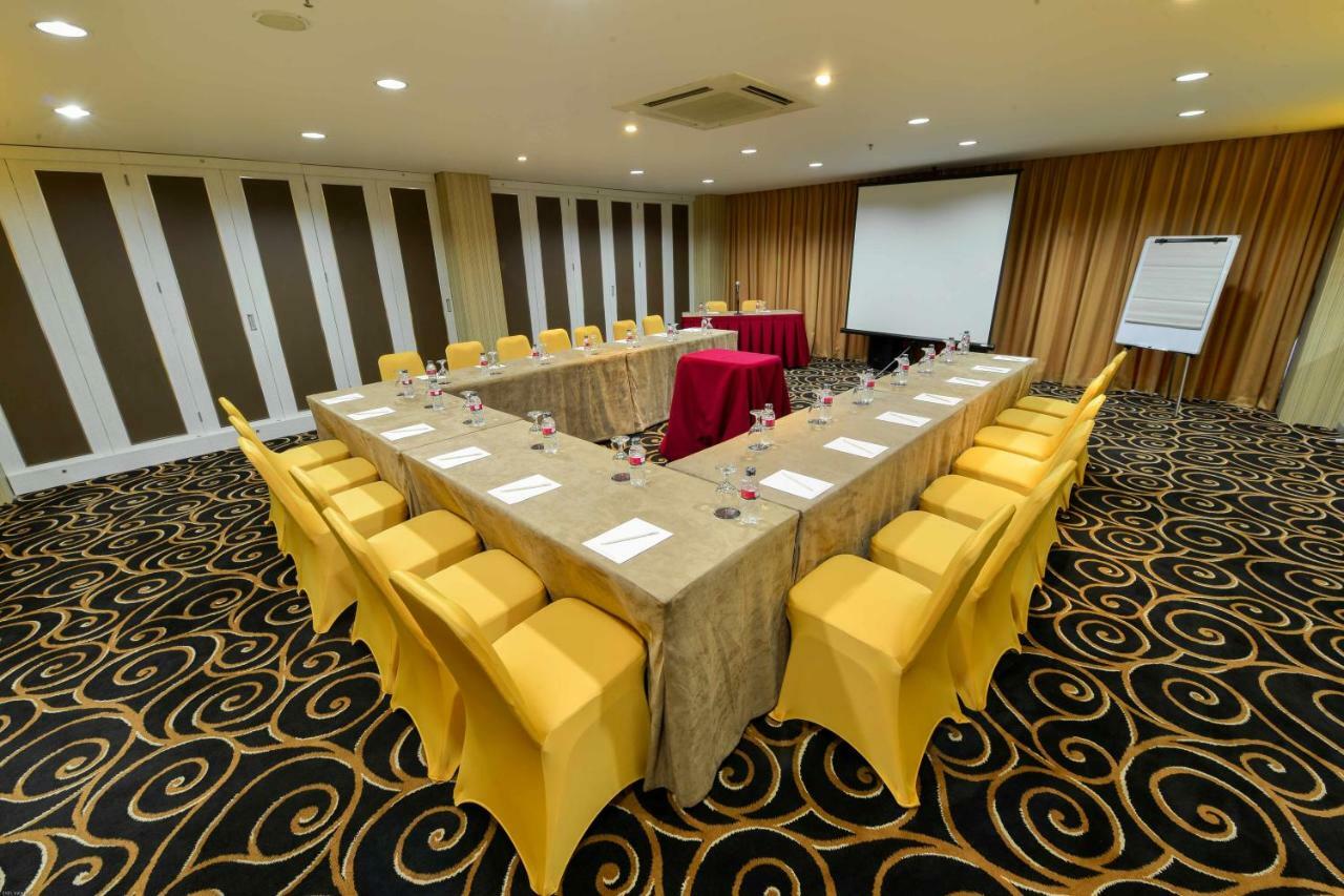 D'Hotel ג'קרטה מראה חיצוני תמונה